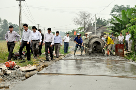 Đoàn công tác kiểm tra tại xã Thanh Lương huyện Văn Chấn.