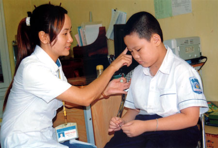Chăm sóc sức khỏe cho học sinh, sinh viên ngay tại trường học được các nhà trường đặc biệt quan tâm.
