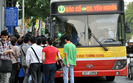 Hà Nội sẽ có thêm hai tuyến xe buýt vào ngày mai.