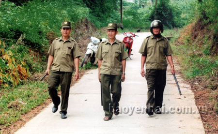 Công an xã Phú Thịnh thường xuyên tổ chức tuần tra, nắm bắt tình hình an ninh trật tự ở cơ sở.
