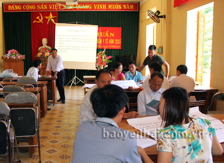 Lớp tập huấn truyền thông BHYT cho lãnh đạo xã, trạm y tế, cán bộ lao động - thương binh và xã hội huyện Trạm Tấu.