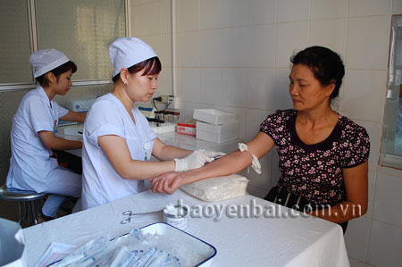 Người bệnh ngày càng hài lòng khi đến khám và điều trị tại Bệnh viện Đa khoa thành phố Yên Bái.
