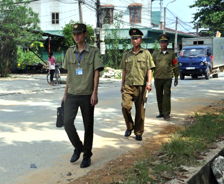 Công an xã Mông Sơn thường xuyên tuần tra bảo đảm an ninh trật tự trên địa bàn.
