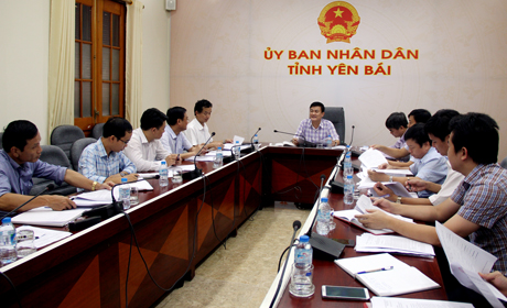 Đồng chí Nguyễn Chiến Thắng - Phó Chủ tịch UBND tỉnh chủ trì buổi làm việc