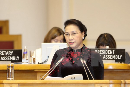 Chủ tịch Quốc hội Nguyễn Thị Kim Ngân phát biểu tại phiên họp toàn thể của Đại hội đồng IPU-137.