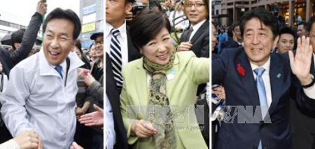 Từ trái sang: Lãnh đạo đảng Dân chủ Lập hiến Yukio Edano, đảng Hy vọng Yuriko Koike và đảng Dân chủ tự do Shinzo Abe