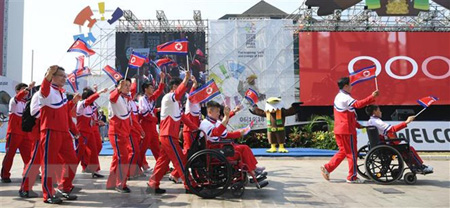 Phái đoàn Triều Tiên tới Làng VĐV ở Jakarta, Indonesia để tham dự Asian Para Games ngày 4/10/2018.