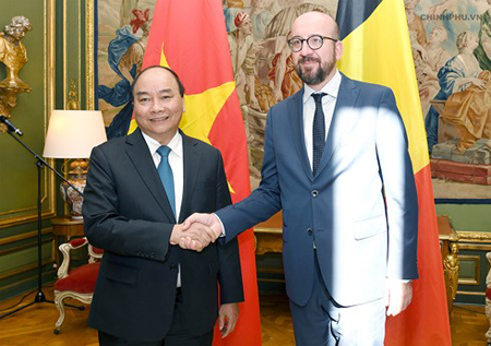 Thủ tướng Nguyễn Xuân Phúc hội đàm với Thủ tướng Bỉ Charles Michel.