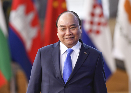 Thủ tướng Nguyễn Xuân Phúc tới dự Hội nghị ASEM 12.