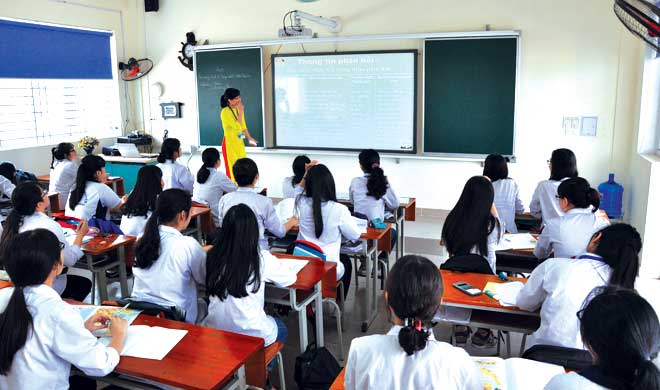 Ứng dụng công nghệ thông tin vào nâng cao chất lượng dạy và học ở Trường THPT chuyên Nguyễn Tất Thành