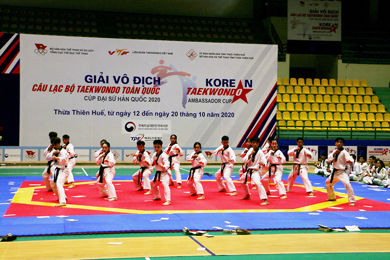 Lễ khai mạc Giải vô địch Câu lạc bộ Taekwondo toàn quốc năm 2020.