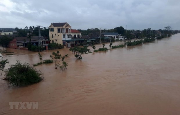 According to the Central Steering Committee for Natural Disaster Prevention and Control, international organisations, including UNDP, UNICEF, and ADB, have provided Vietnamese floods victims with nearly 3 million USD.