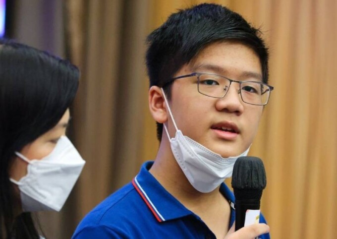 Sean Kong, 13 tuổi, sinh viên trẻ nhất trong lịch sử Đại học Thành phố Hong Kong.