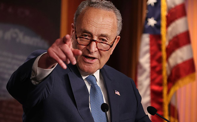 Nghị sĩ đảng Dân chủ Chuck Schumer.