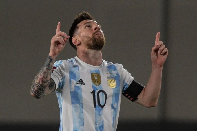 Messi ghi bàn thứ 80 trong màu áo ĐT Argentina.