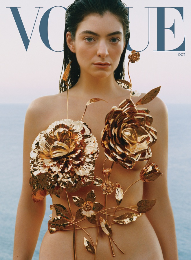 Trong tháng 10, nữ ca sĩ người New Zealand - Lorde cũng xuất hiện trên trang bìa của tạp chí thời trang Vogue (Mỹ) với một thiết kế tương tự (Ảnh: Vogue).