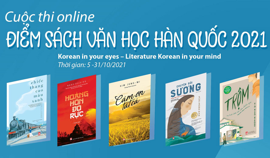 Độc giả chọn 1 trong 5 cuốn văn học Hàn Quốc để điểm sách.