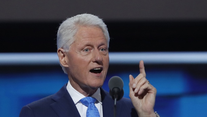 Cựu Tổng thống Mỹ Bill Clinton (Ảnh: Reuters).