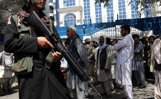 Taliban ca ngợi những kẻ đánh bom liều chết là 