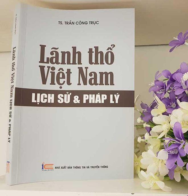 Cuốn Lãnh thổ Việt Nam lịch sử & pháp lý có những câu chuyện về đàm phán lãnh thổ, cũng có cả những bài học cần thiết cho người trẻ để bảo vệ Tổ quốc.