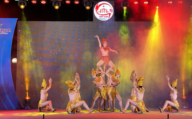 Trình diễn nghệ thuật truyền thống trong Ngày Văn hóa, du lịch Ninh Thuận tại Hà Nội năm 2022