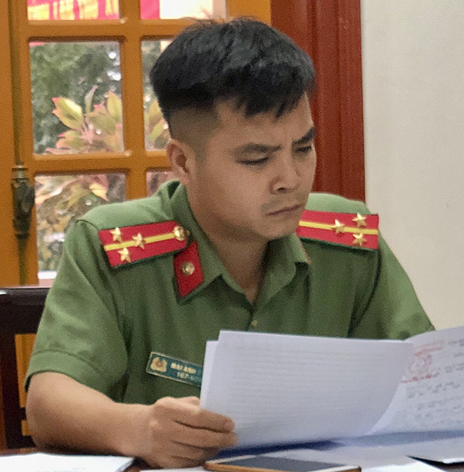 Đại úy Mai Anh Tuấn - Phó Đội trưởng Đội điều tra, Phòng An ninh điều tra, Công an tỉnh.