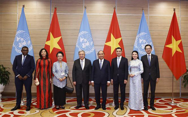 Chủ tịch nước Nguyễn Xuân Phúc và Tổng Thư ký Liên hợp quốc António Guterres dự lễ kỷ niệm.