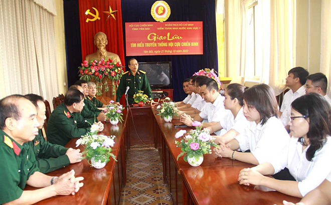 Quang cảnh buổi giao lưu.