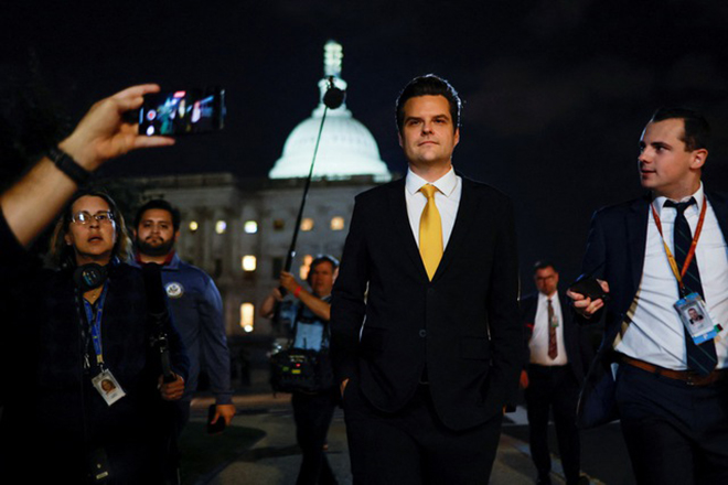 Hạ nghị sĩ Matt Gaetz rời Điện Capitol sau khi nộp kiến nghị
