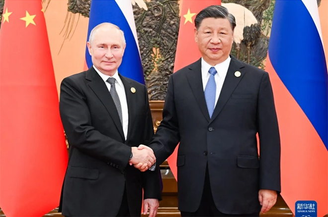 Chủ tịch Trung Quốc Tập Cận Bình và Tổng thống Nga Putin.