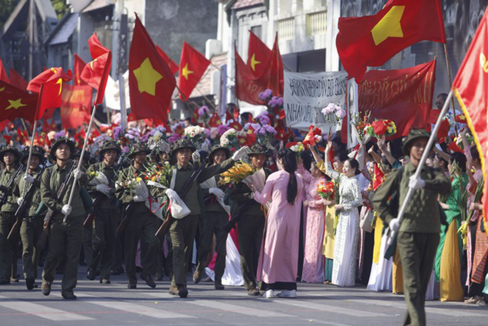 Màn thực cảnh tái hiện ngày 10/10/1954 đoàn quân giải phóng tiến về tiếp quản Thủ đô.