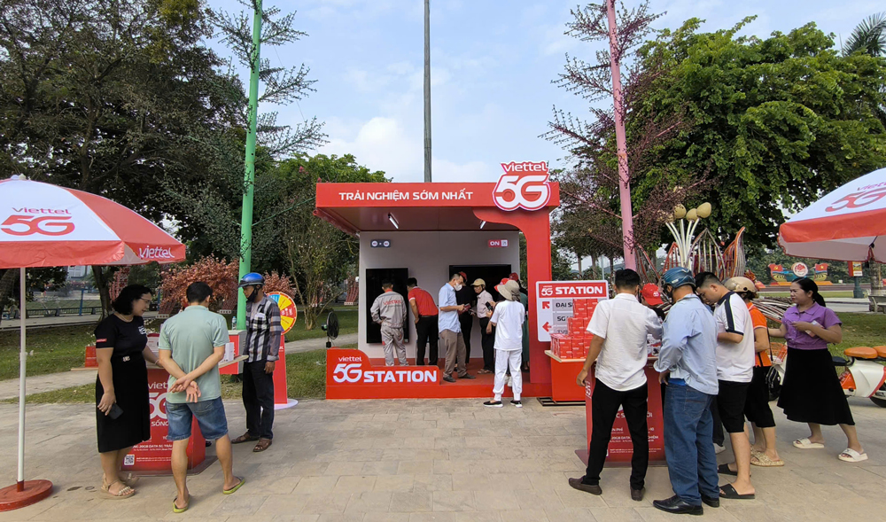 Khách hàng được hướng dẫn đăng ký trải nghiệm mạng di động 5G Viettel miễn phí.