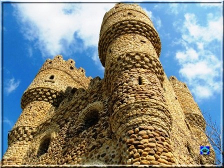 Công trình castillo de las Cuevas của ông Serafin Villarán.