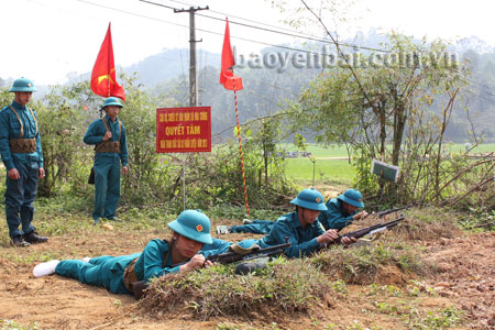 Lực lượng dân quân tự vệ huyện Trấn Yên luôn luyện tập, sẵn sàng chiến đấu.
(Ảnh: Thanh Năm)