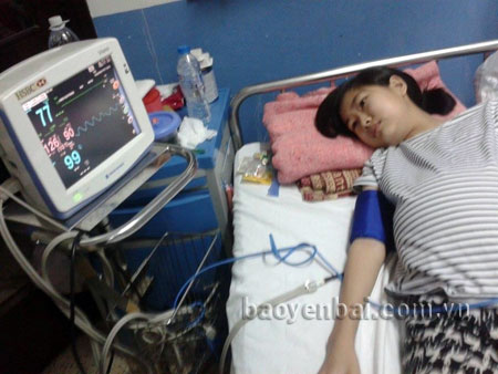 Em Hà đang được điều trị tích cực tại Bệnh viện Nhi Trung ương.