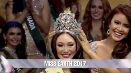 Người đẹp Philippines Karen Ibasco đã xuất sắc đăng quang ngôi vị cao nhất của Miss Earth 2017.