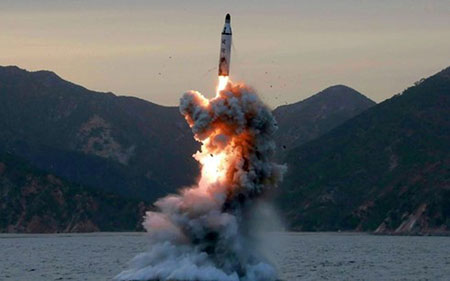Một vụ phóng tên lửa của Triều Tiên.