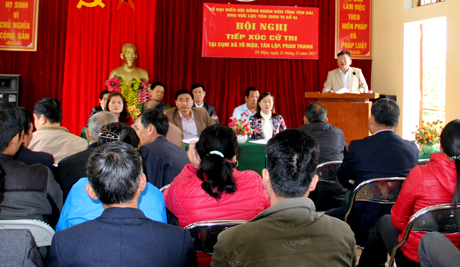 Tổ đại biểu số 5 HĐND tỉnh Yên Bái tiếp xúc cử tri tại cụm xã Tô Mậu, huyện Lục Yên.