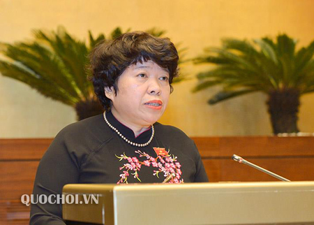 Chủ nhiệm Uỷ ban về các vấn đề xã hội Nguyễn Thuý Anh trình bày Báo cáo thẩm tra