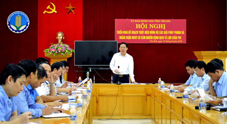 Đồng chí Nguyễn Văn Khánh - Phó Chủ tịch UBND tỉnh phát biểu tại Hội nghị
