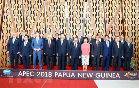 Các Nhà lãnh đạo APEC chụp ảnh chung.
