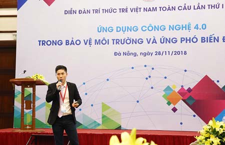 Tiến sĩ 9x Nguyễn Duy Tâm tâm huyết với vấn đề Quản lý và sử dụng hiệu quả nguồn bức xạ Mặt trời vốn phong phú ở Việt Nam.