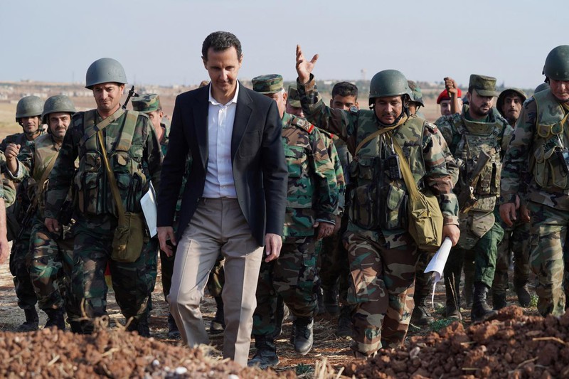 Tổng thống Syria Assad tới thăm các binh sỹ Quân đội Syria tỉnh tây bắc Idlib.