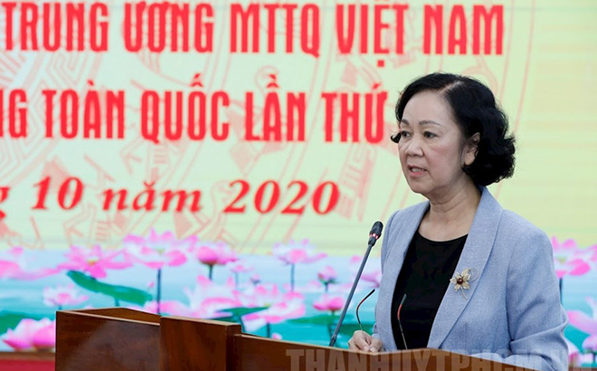 Đồng chí Trương Thị Mai kết luận hội nghị.