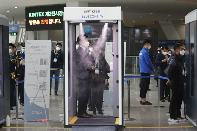 5 ngày liên tiếp Hàn Quốc có số ca nhiễm trong ngày vượt trên 300 ca