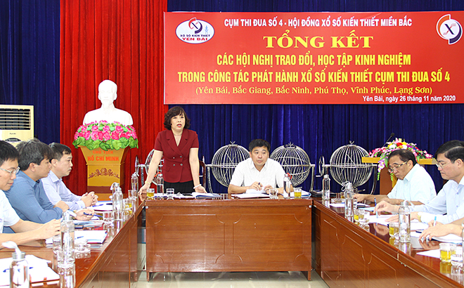 Bà Nguyễn Thị Thủy - Chủ tịch Hội đồng XSKT MB phát biểu tại Hội nghị.