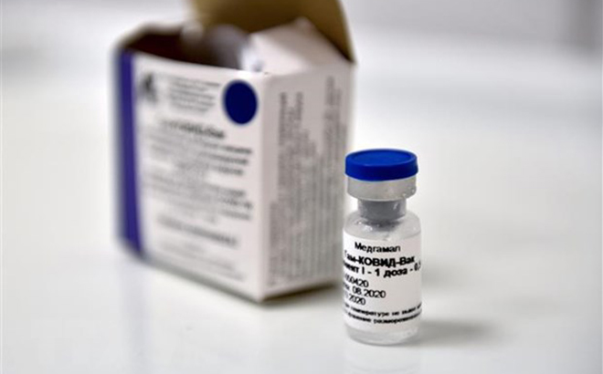 Một loại vắcxin ngừa COVID-19 của Nga được giới thiệu tại Moskva.