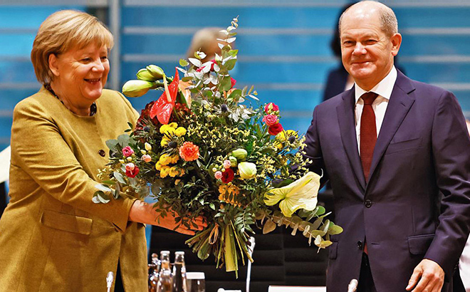 Ông Olaf Scholz trở thành Thủ tướng kế nhiệm bà Angela Merkel sau 16 năm cầm quyền.