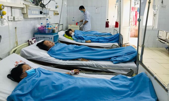 Các bệnh nhân đang điều trị tại Bệnh viện Đa khoa tỉnh Thanh Hóa sáng 26/11, sức khỏe ổn định.