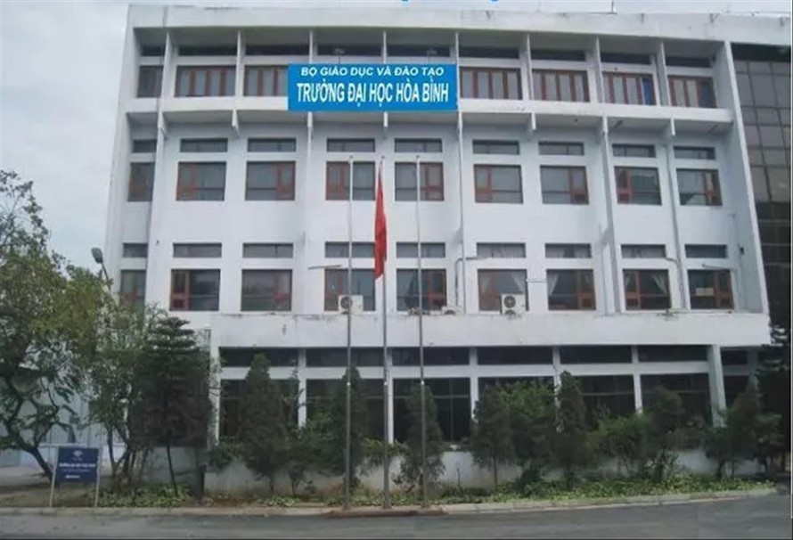 Trường Đại học Hòa Bình